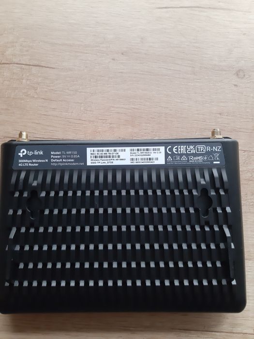 Vand router 4 G nou , modern