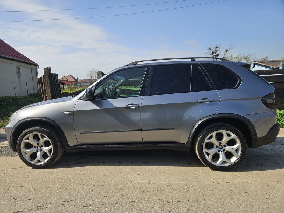 VAND BMW X5 E70  in stare foarte buna