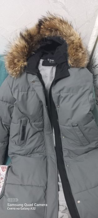 Продам женскую куртку