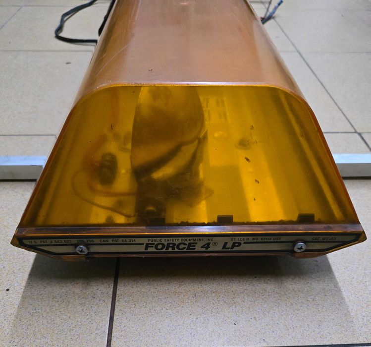 FORCE 4 LP Професионална сигнална [аварийна] лампа.