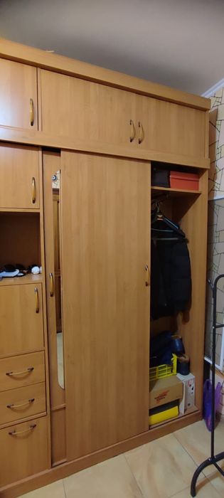 Шкаф для спальни, прихожей