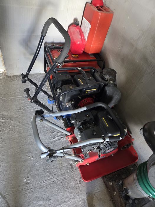 Inchiriez / inchirieri mai compactor / placa vibranta / betoniera / motoburghiu / vibrator beton/ drujba beton / talpa compactoare