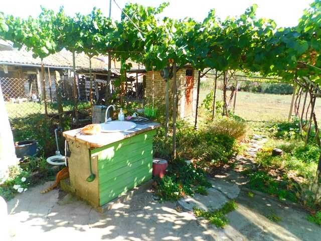 Продава се Къща в Търговище, Център - 80 кв.м за 427 €/кв.м - Снимка #16