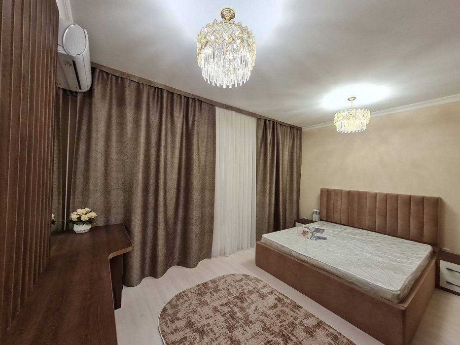 м.Айбек Новый ремонт. 3х ком