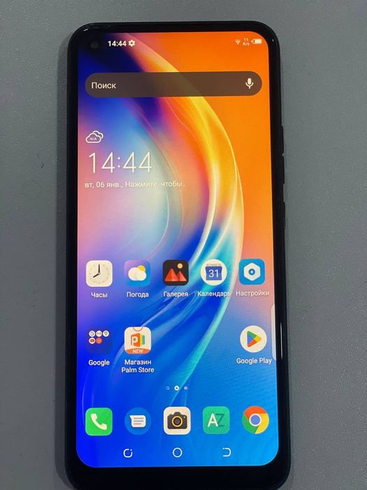 Techno Spark_5. Katta quvvatli batareyka va 4 kamera.