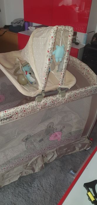 Pătuț copii folosit puțin arata f bine ca și unul nou