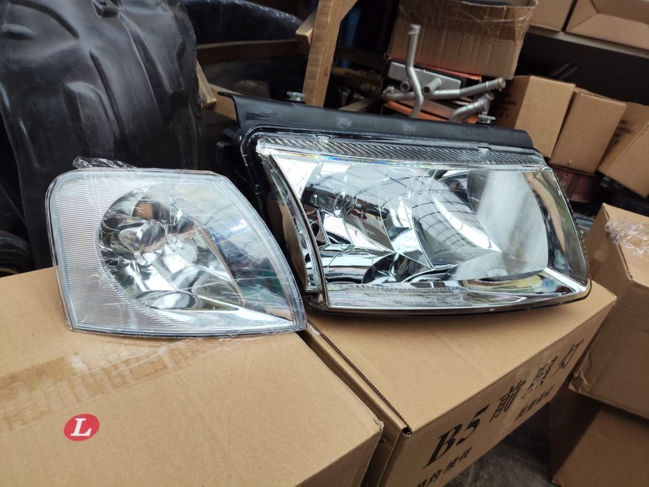 Пассат Б5 хрустальный фара