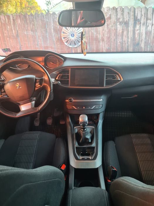 Peugeot 308SW Blue HDI 2015