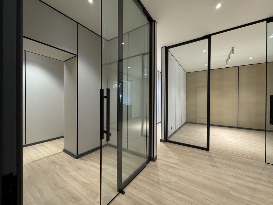 Продается офис рядом с ТЦ NEXT, вторая линия, 100 кв.м., 2 уровня