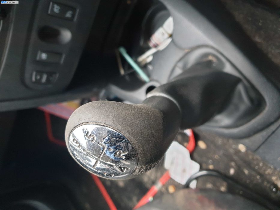 Nuca cu Manson in 5 Trepte de la Schimbator Trepte Viteze cu Uzura Dacia Logan 2 2012 - 2016 [Q0152]