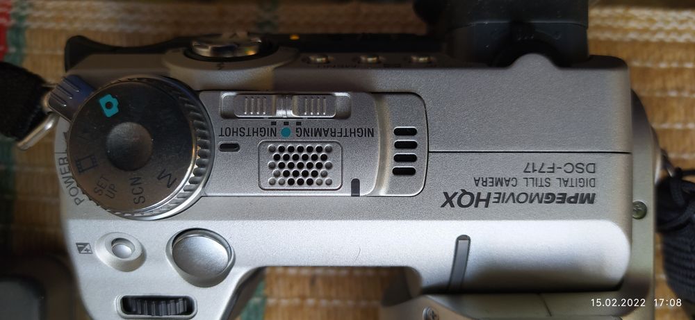 Фотокамера SONY DSC F717