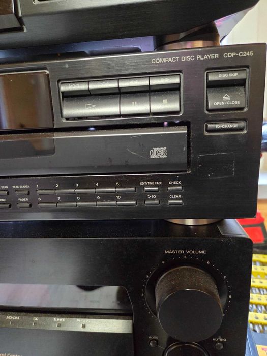 Sisteme audio video Sony - Amplificator, CD Player
