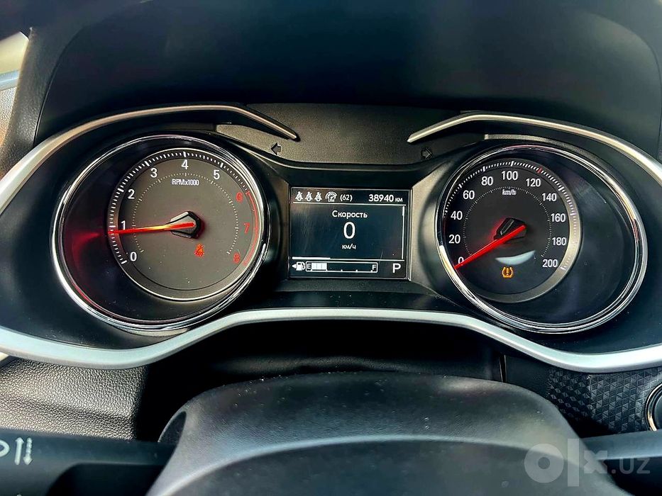 Chevrolet Onix Redline.  (6AT)