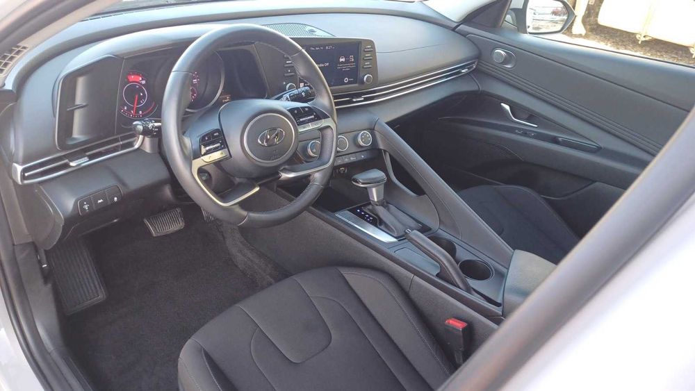 Hyundai Elantra хюндай елантра 2.0бензин 2023г.