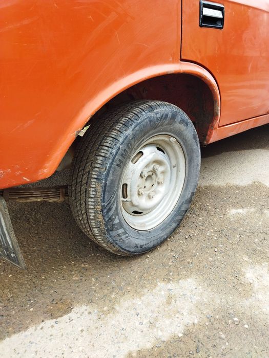 Москвич 412 сотилади