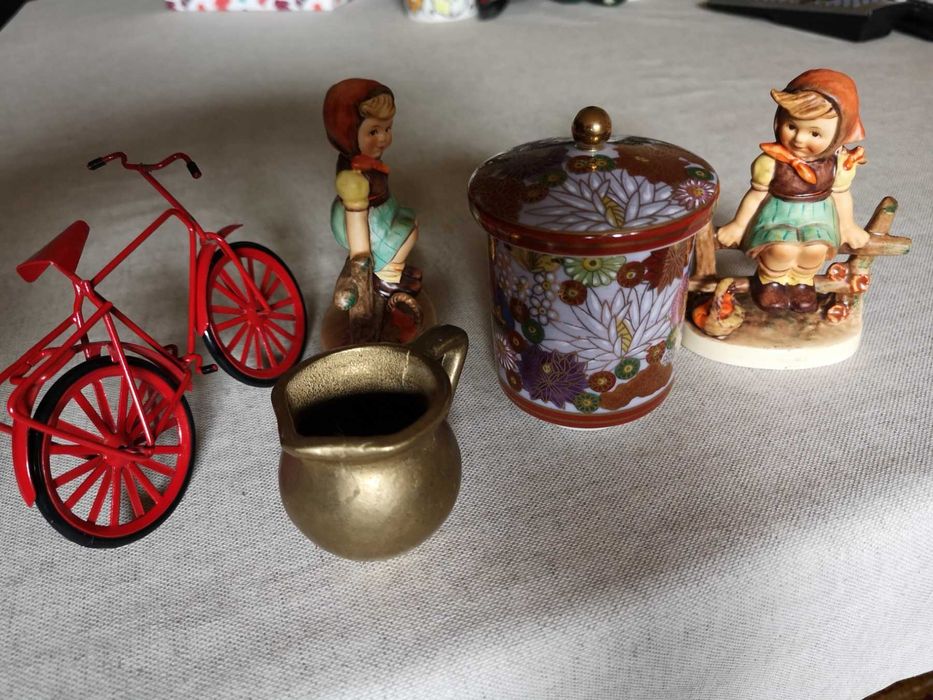 Винтидж Японска чаша Кутани, чиния с принт цветя и още