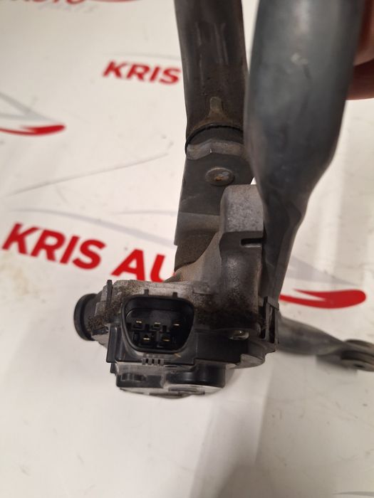 Моторче - механизъм предни чистачки Toyota Yaris / Тойота Ярис 2019г.