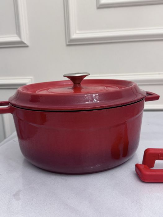 Продам чугунный казан оригинал