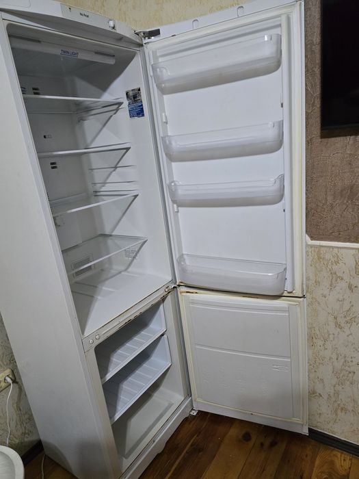 Продается холодильник