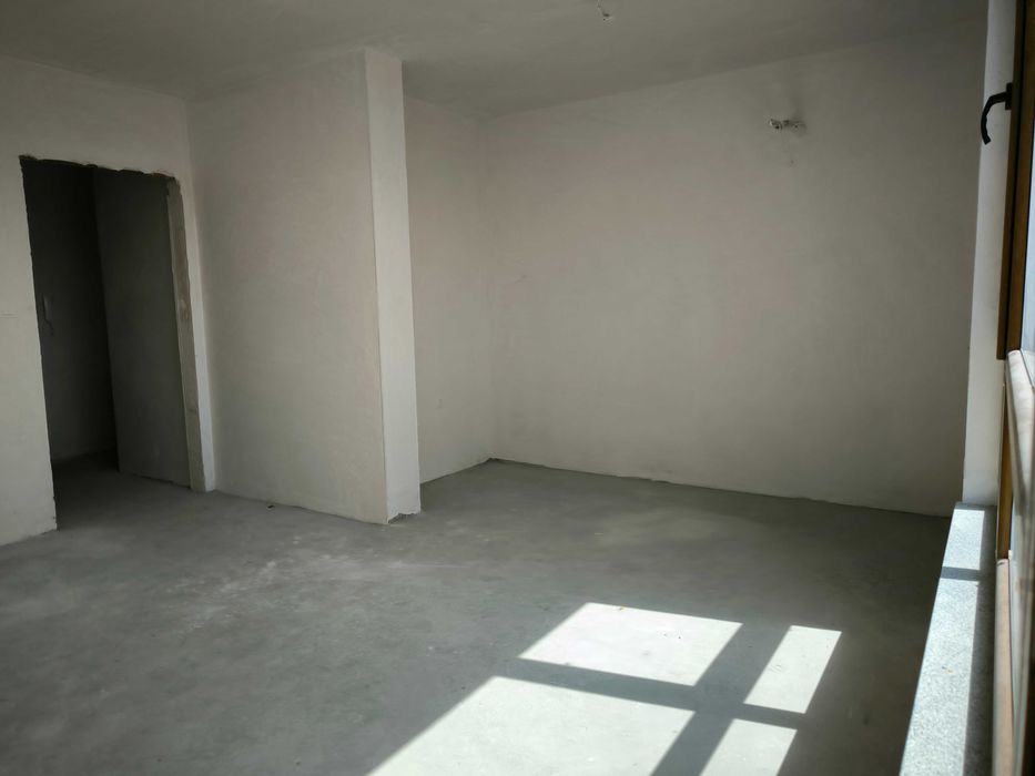 Продава се Двустаен апартамент в Пловдив, Южен - 89 кв.м за 933 €/кв.м - Снимка #3