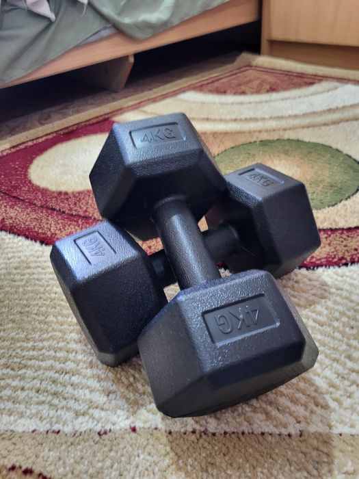 Гиря 2 шт по 4 кг