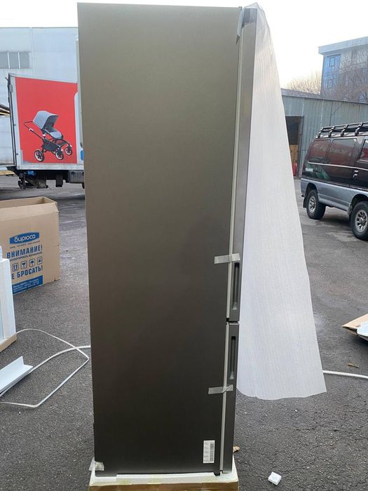 холодильник Samsung