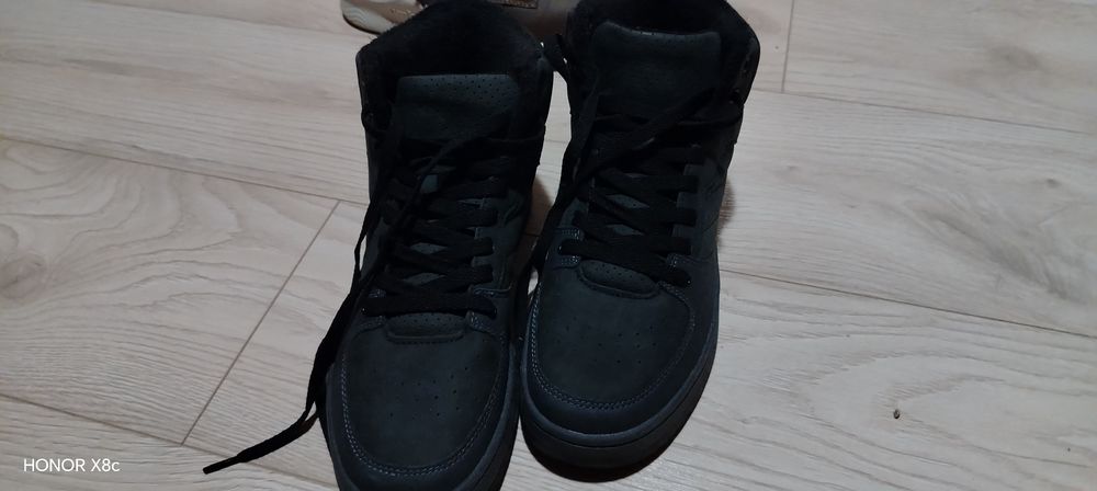 3 perechi de incaltaminte