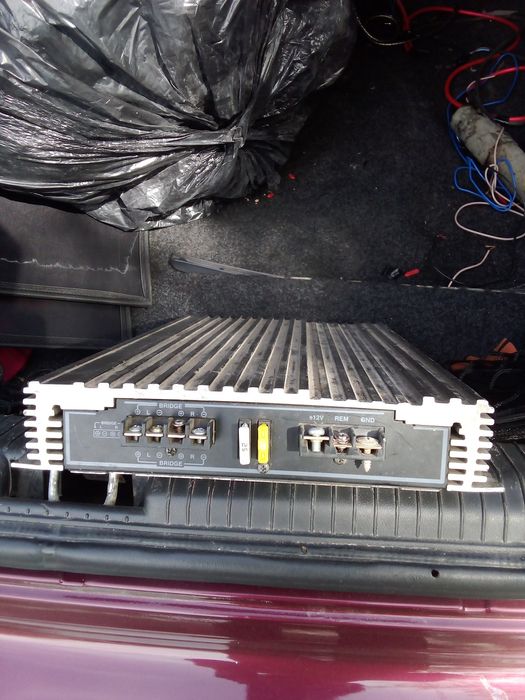 Усилитель для авто