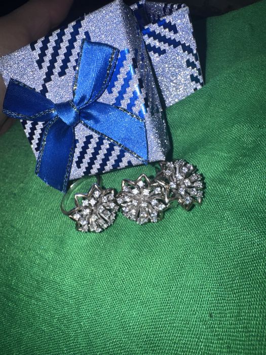 Продам Серебре высокого качества,