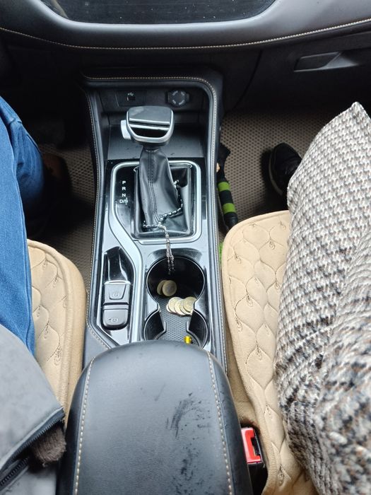 Продам jac js4 2023