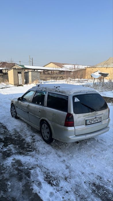 Продам опелвектра ходящий