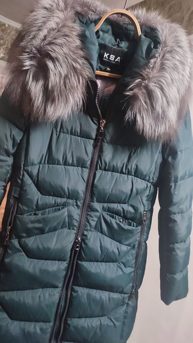 Срочно продам пуховики