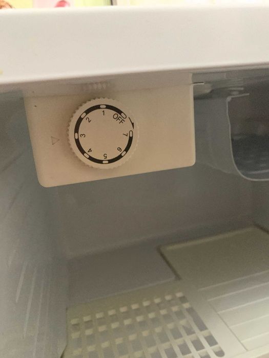 Мини-холодильник DAEWOO FR-063R