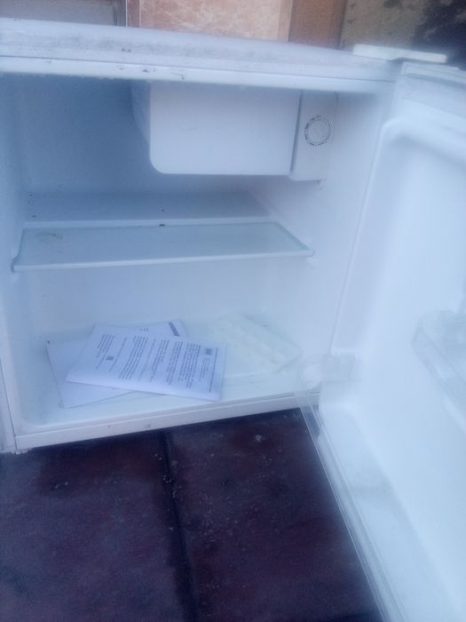 Минихолодильник б/у в хорошем состоянии