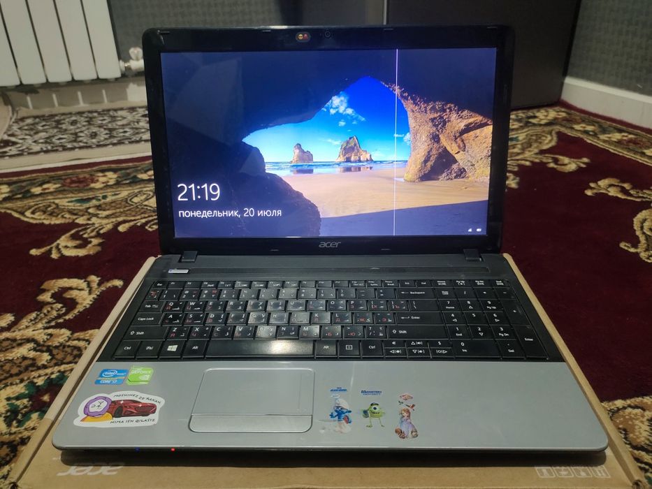 Noutbuk Acer 7 coray