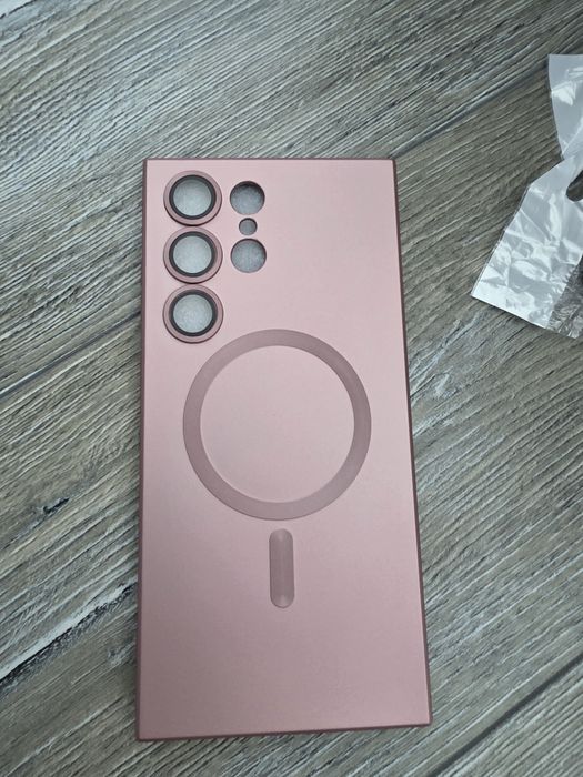 4 huse/carcase si 3 folii de protecție pentru Samsung  S23 ultra, 15% reducere la pachetul întreg