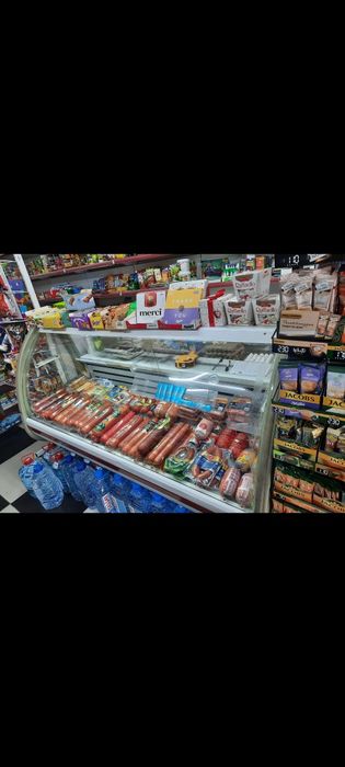 Холодильник витринный