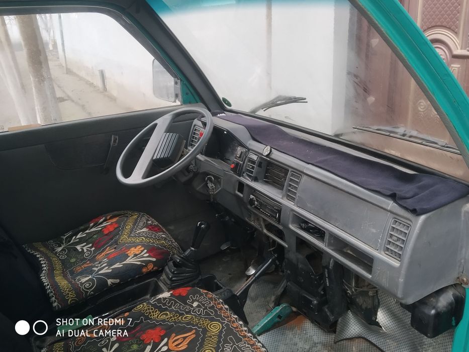 Yaxshi xolatda yurib turibdi