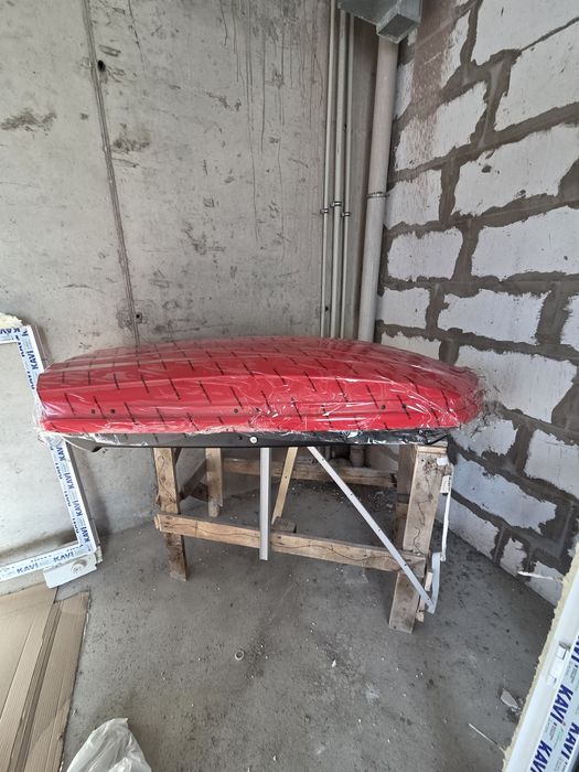 Автобокс новый красный