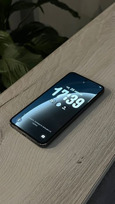 Продаю Samsung s23 256gb