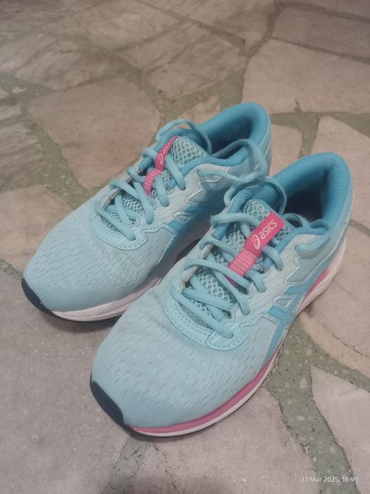 Дамски маратонки Asics