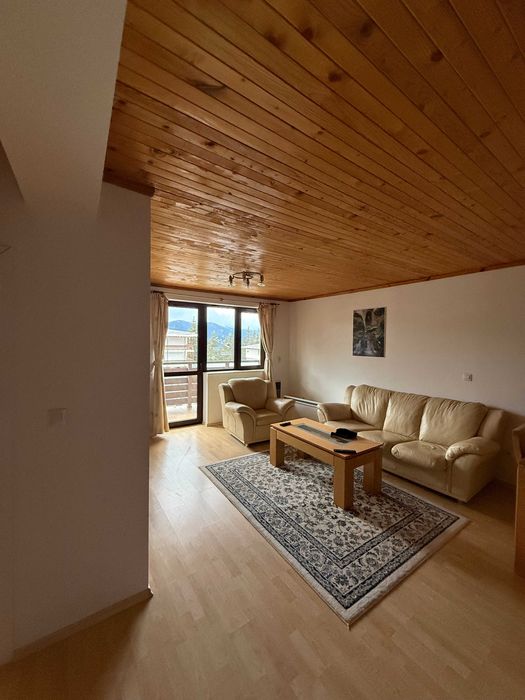 Продавам Двустаен Апартамент в Пампорово