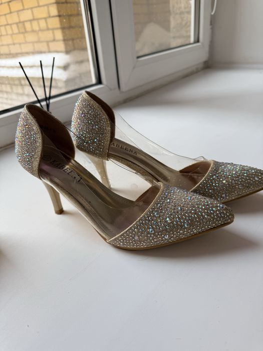 Туфли продам блестящий