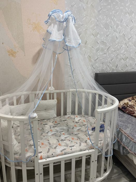 Продам детскую кроватку