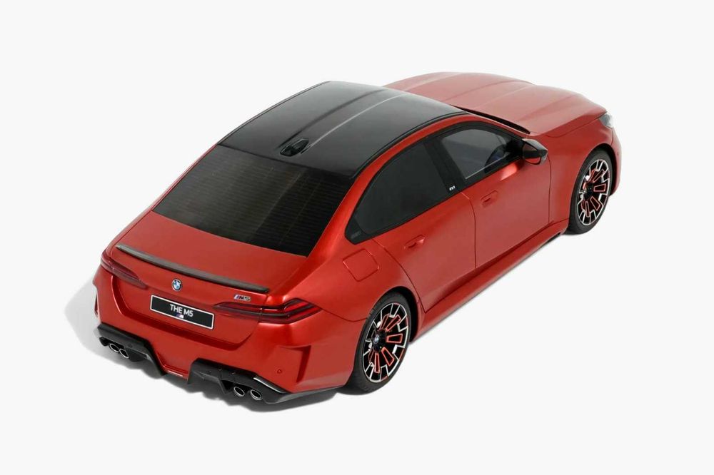 Macheta BMW M5 1:18 GT Spirit GT966