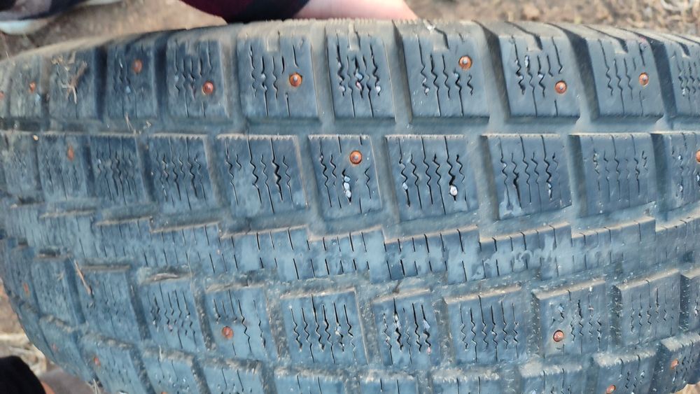 Шины  размер 235/65 R17