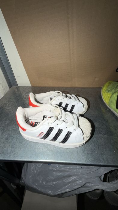 Детски маратонки много запазени и нови