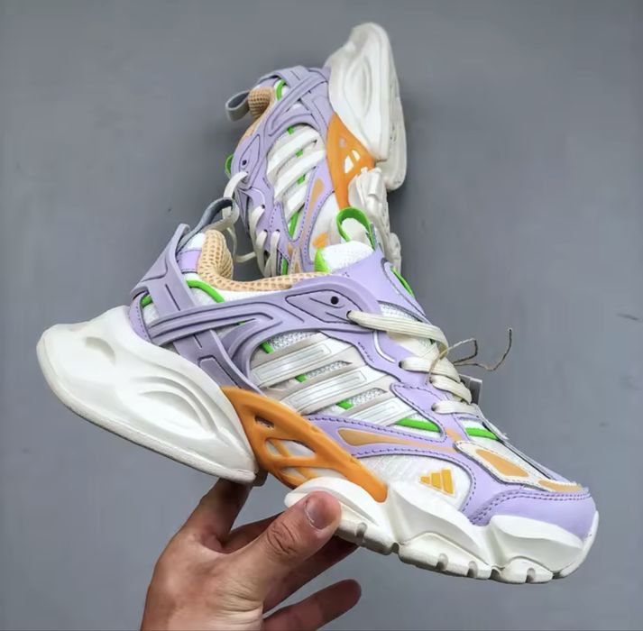 Нови дамски маратонки Adidas VENTO XLG DELUXE налични