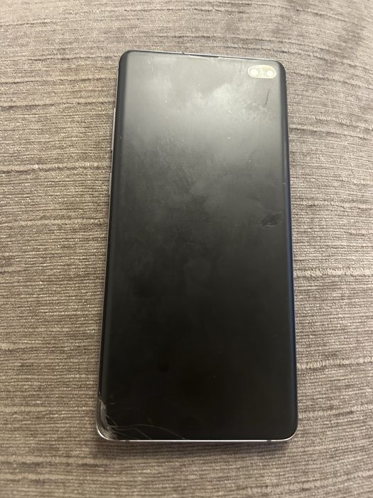 Продам samsung s10+