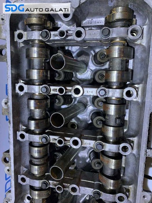 Chiulasa Echipata cu Capac Axe Supape Tacheti Culbutori Toyota Auris 1.6 1ZR 1ZR-FE 2006 - 2012